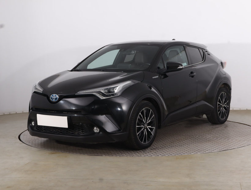 Toyota C-HR, 2018