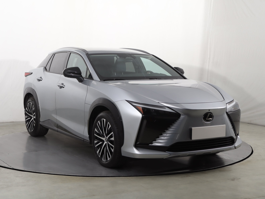 Lexus RZ