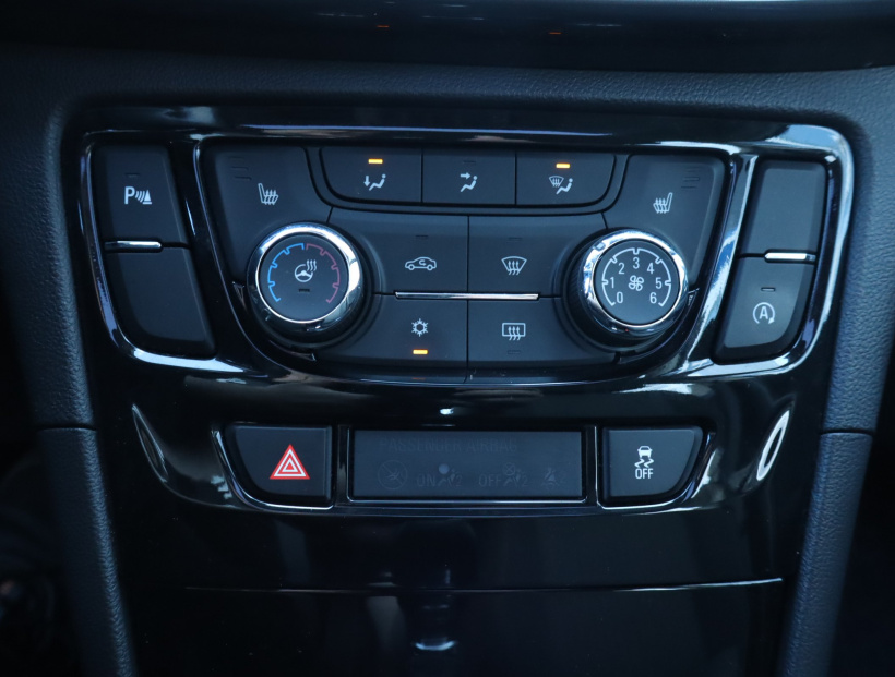 Opel Mokka, 2018