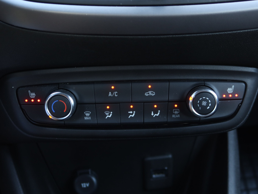 Opel Crossland, 2023