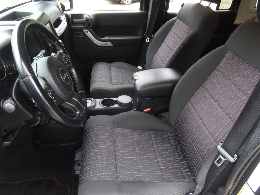 Jeep Wrangler, 2011