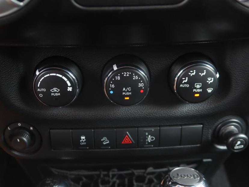 Jeep Wrangler, 2011