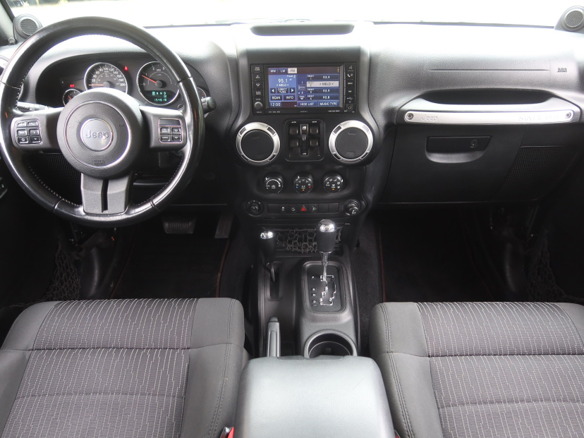 Jeep Wrangler, 2011
