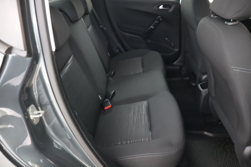 Peugeot 208, 2017