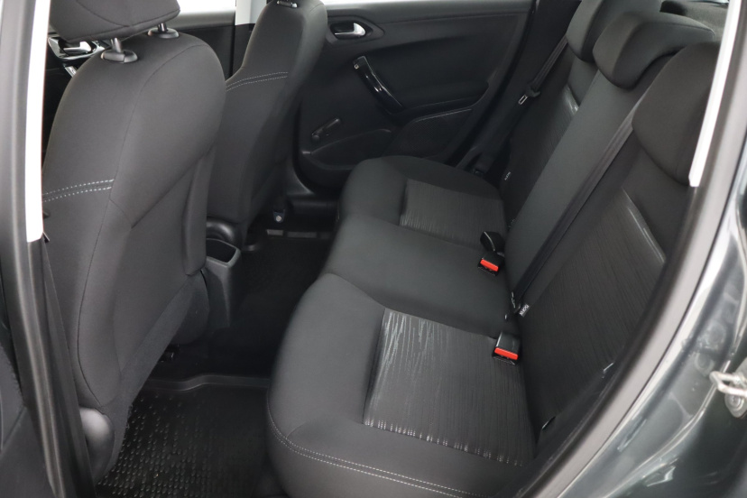 Peugeot 208, 2017