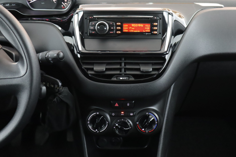 Peugeot 208, 2017