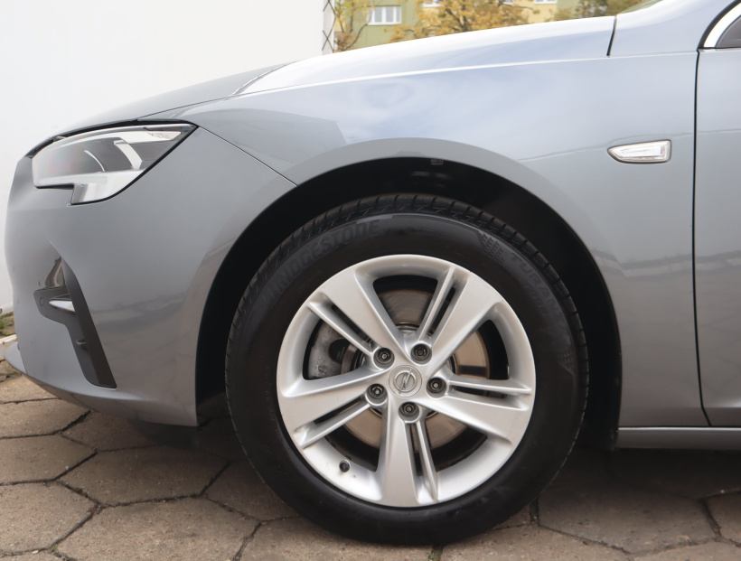 Opel Insignia, 2021