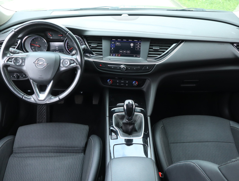 Opel Insignia, 2021