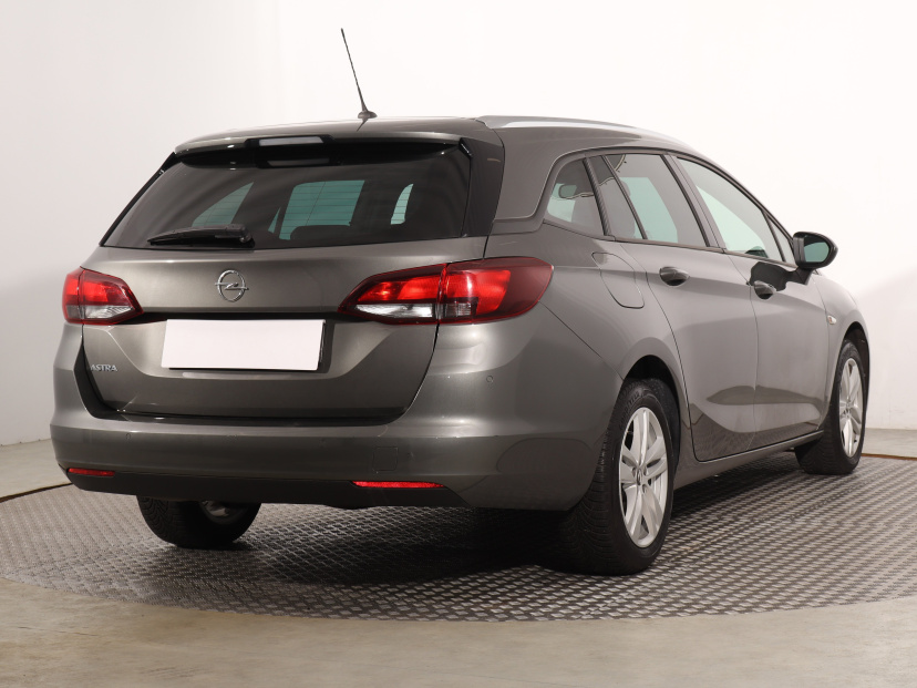 Opel Astra, 2020