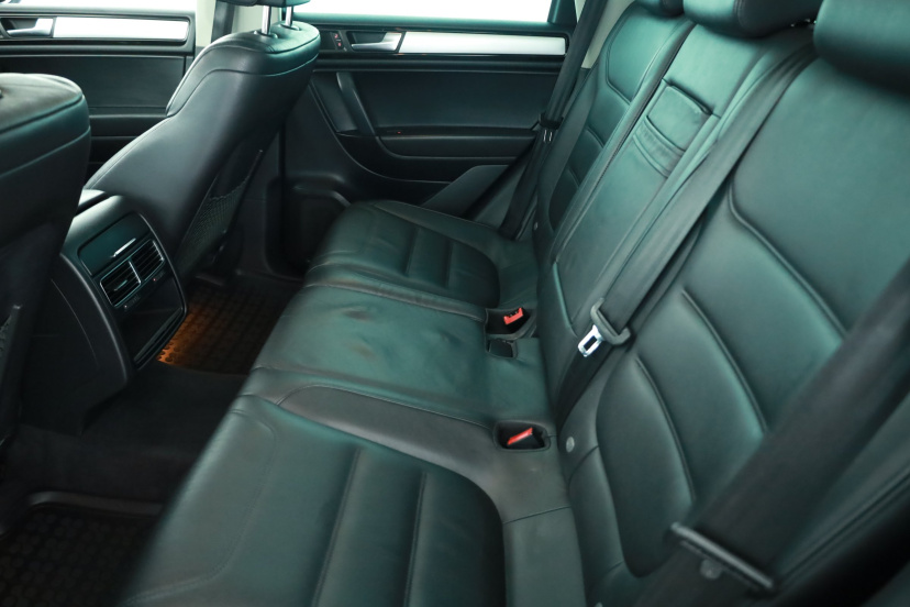 Volkswagen Touareg, 2010