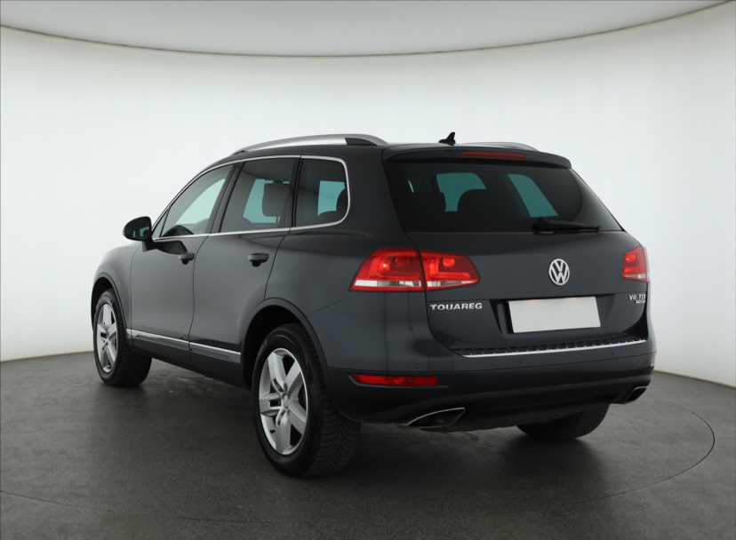 Volkswagen Touareg, 2010