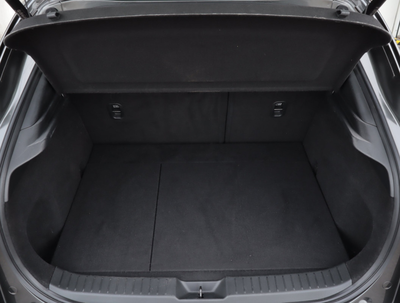Mazda CX-30, 2022