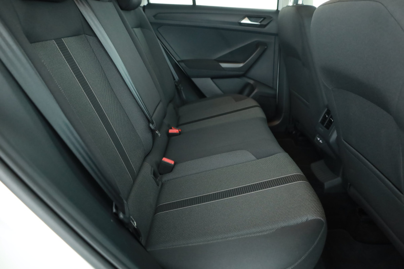 Volkswagen T-Roc, 2024