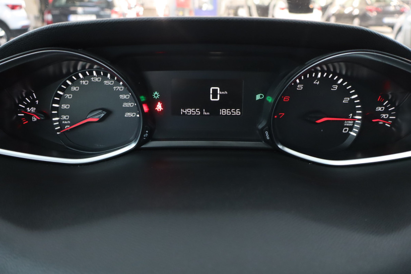 Peugeot 308, 2015