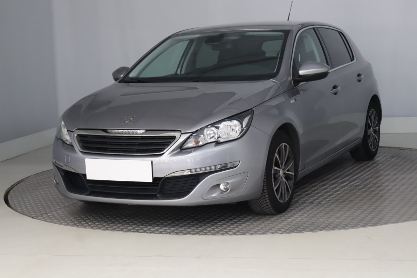 Peugeot 308, 2015