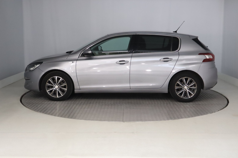 Peugeot 308, 2015