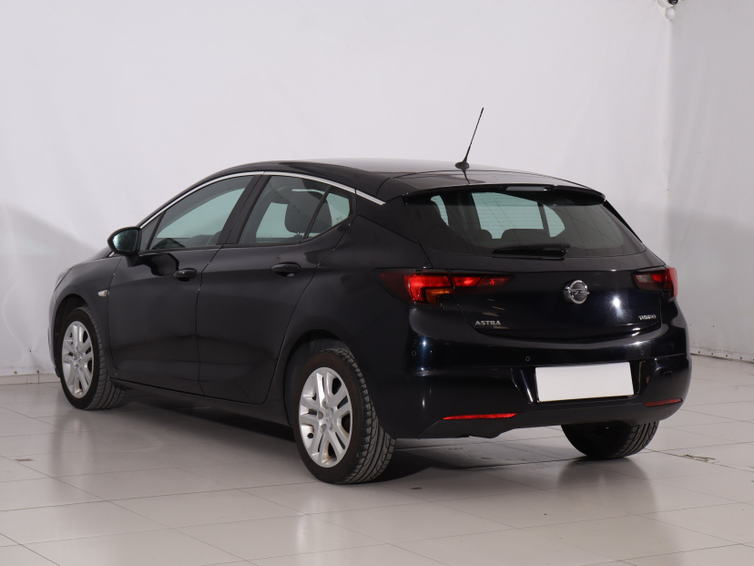 Opel Astra, 2018
