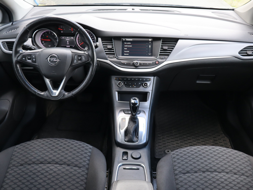 Opel Astra, 2018