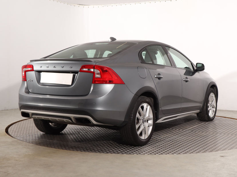 Volvo S60, 2018
