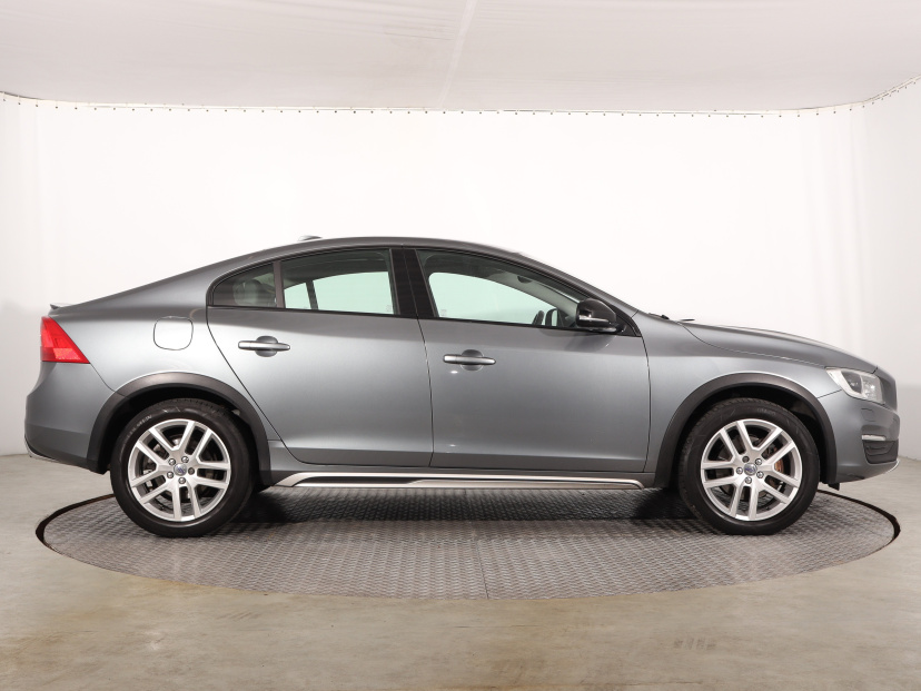 Volvo S60, 2018