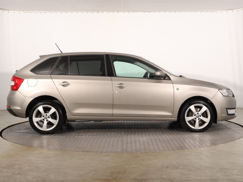 Škoda Rapid Spaceback, 2014