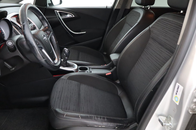 Opel Astra, 2014