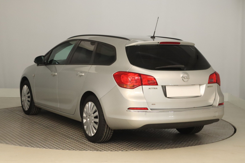 Opel Astra, 2014