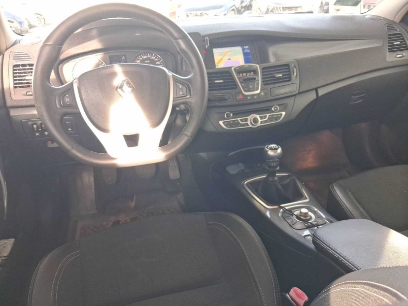 Renault Laguna, 2010