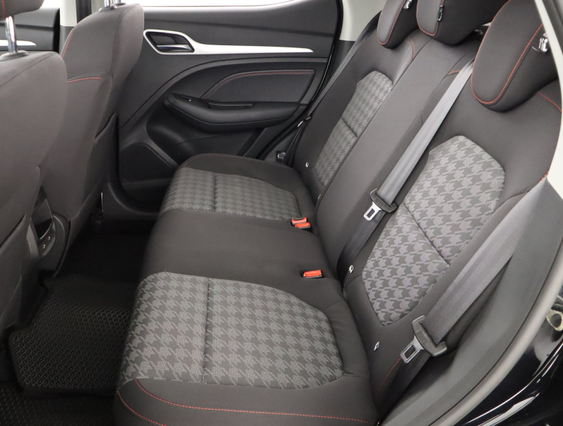 MG ZS SUV, 2025