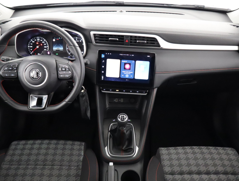 MG ZS SUV, 2025