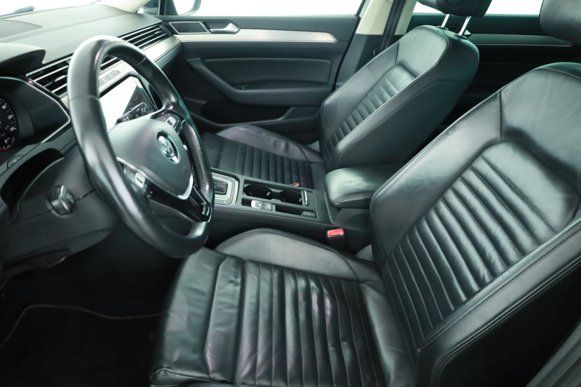 Volkswagen Passat, 2019