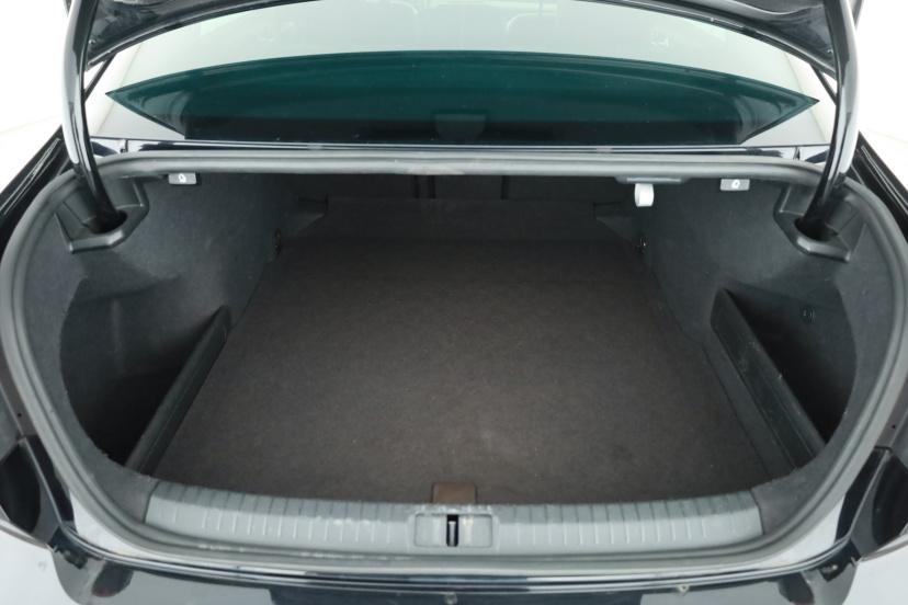 Volkswagen Passat, 2019