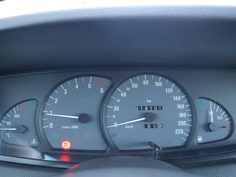 Opel Omega, 2001