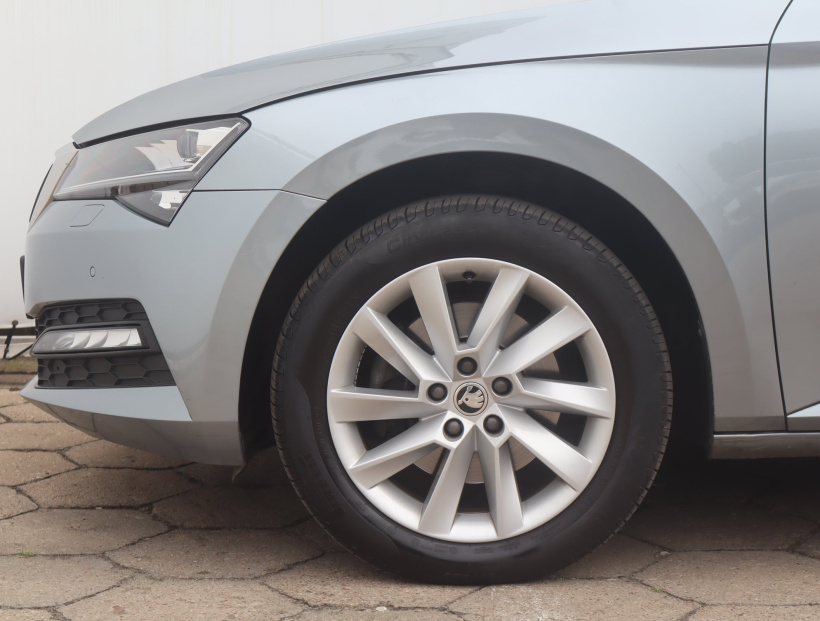 Škoda Superb, 2019