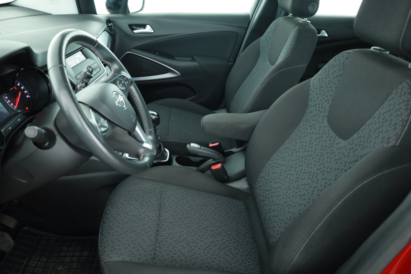 Opel Crossland, 2024