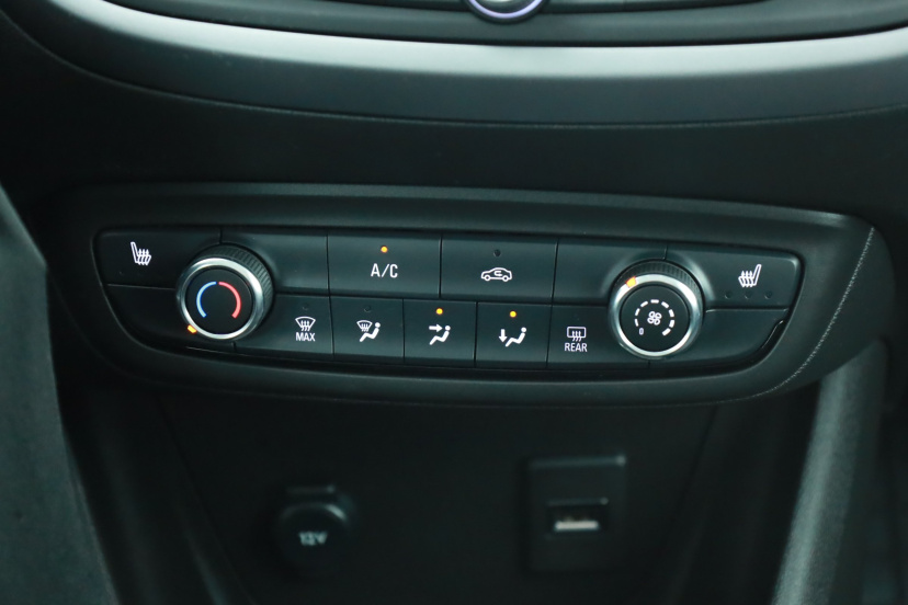 Opel Crossland, 2024
