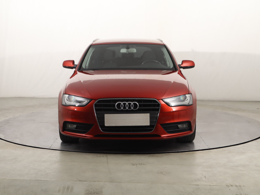 Audi A4, 2014