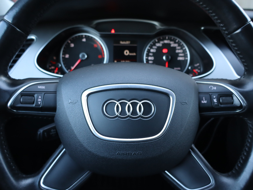 Audi A4, 2014