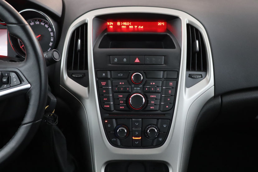 Opel Astra, 2013