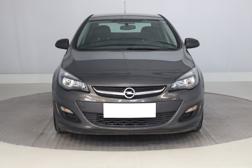Opel Astra, 2013