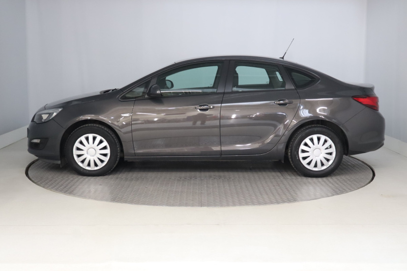 Opel Astra, 2013
