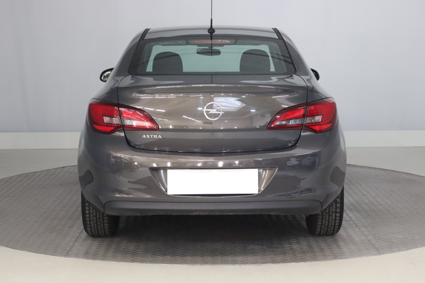 Opel Astra, 2013