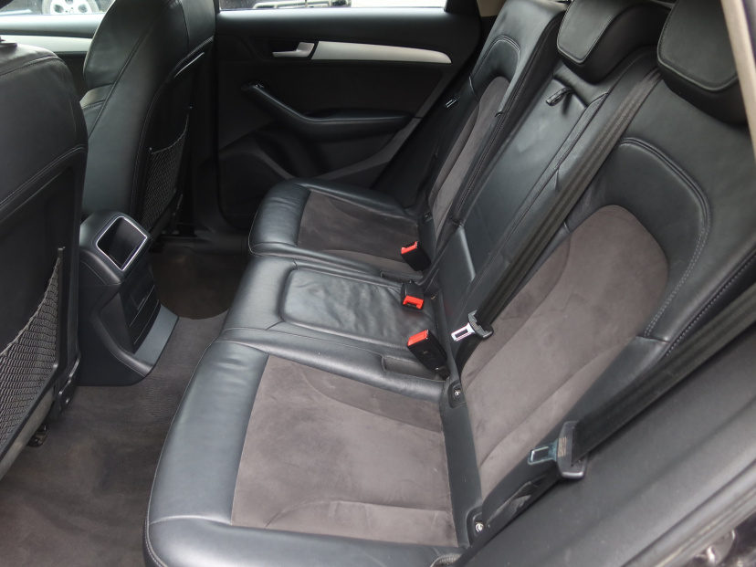 Audi Q5, 2010