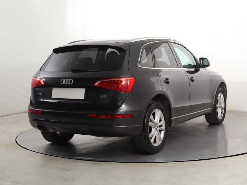 Audi Q5, 2010