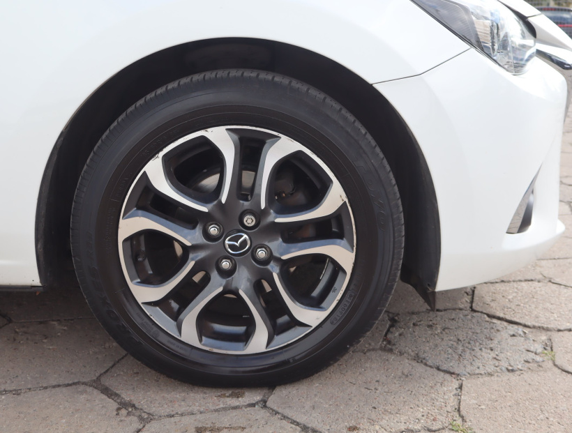 Mazda 2, 2018