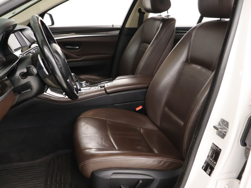 BMW 5, 2016