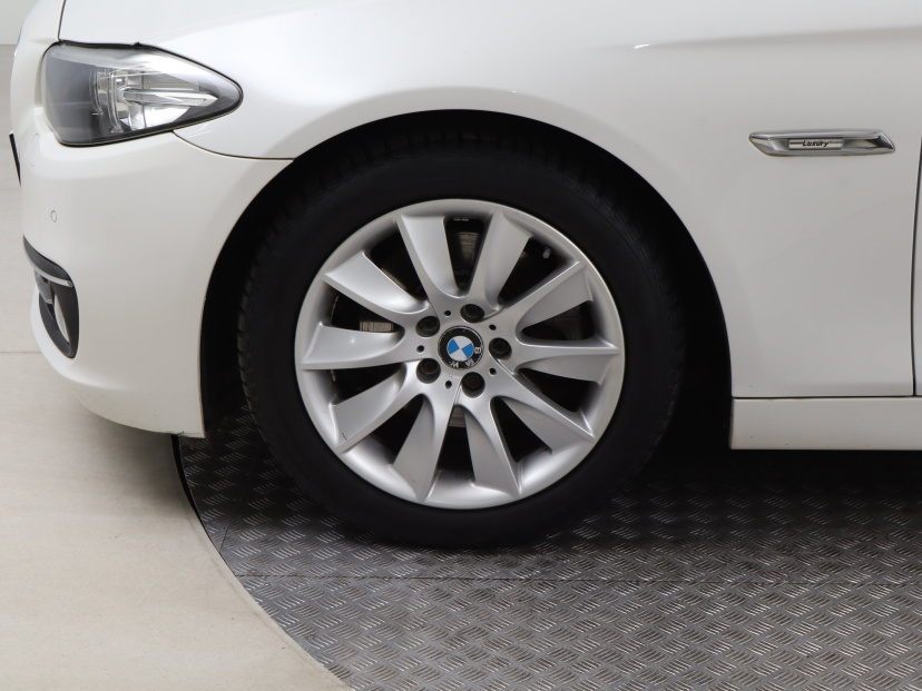 BMW 5, 2016