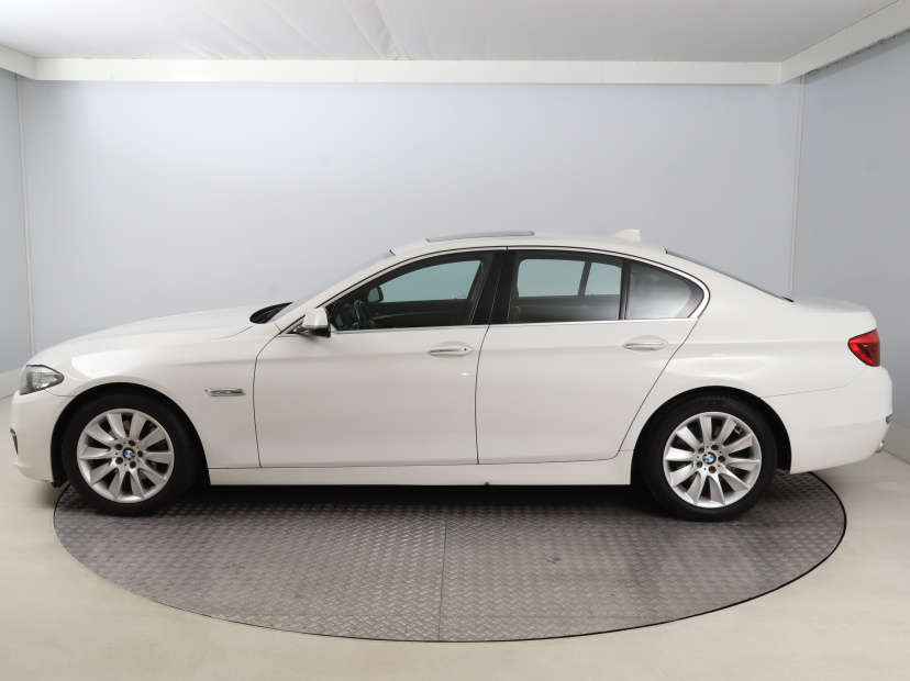 BMW 5, 2016