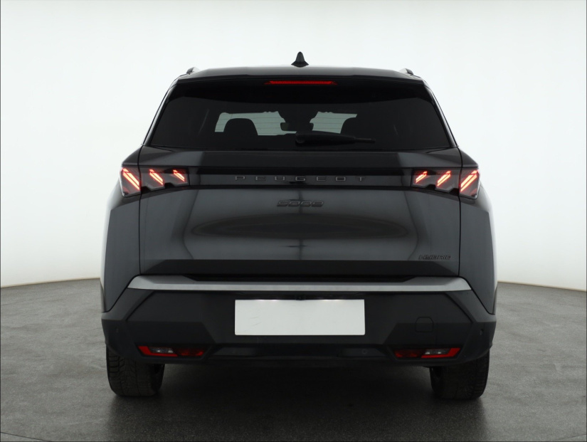 Peugeot 5008, 2025