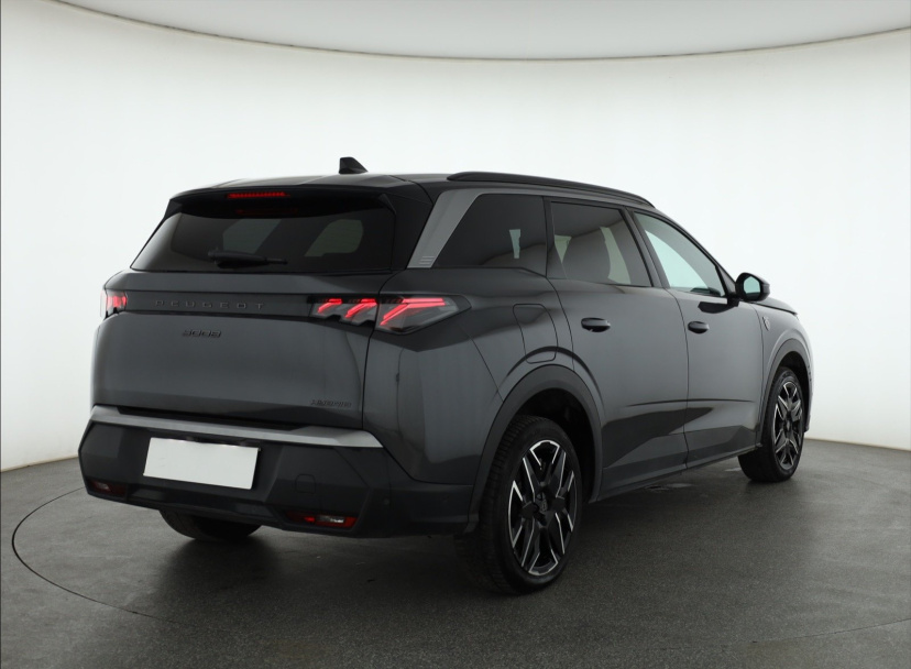 Peugeot 5008, 2025